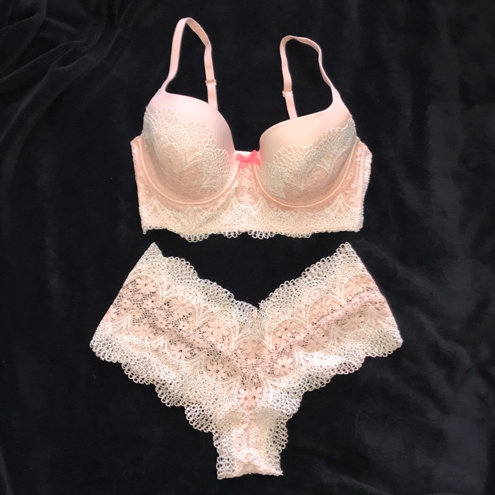 Victoria’s Secret peach longline bra 36D panty L